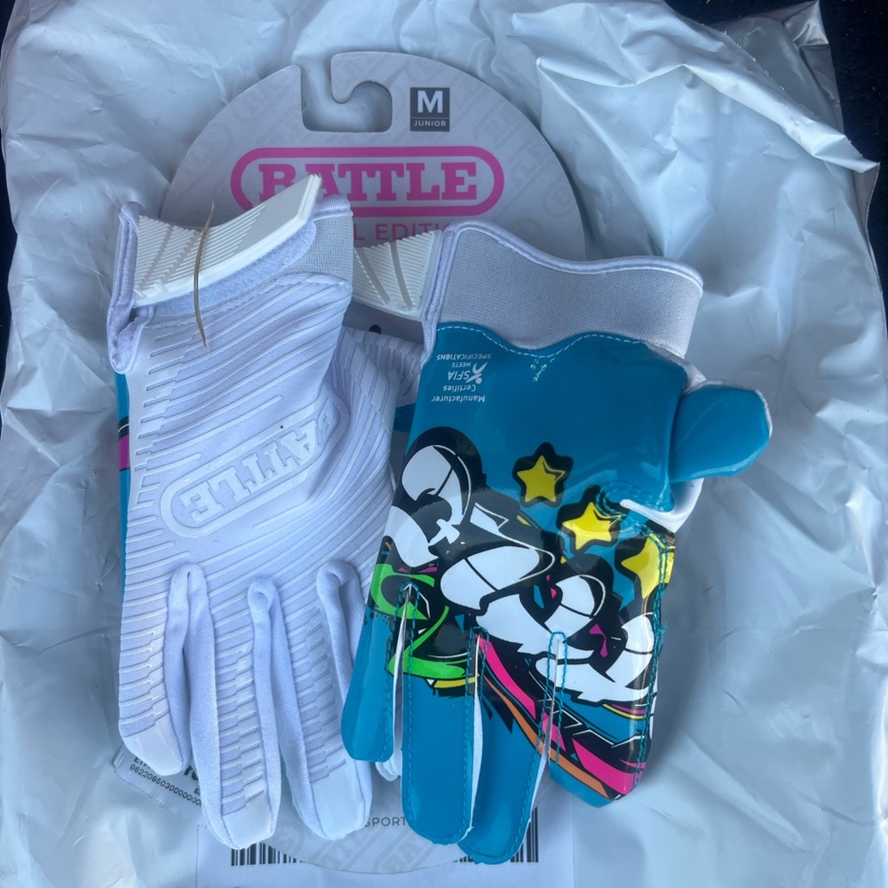Youth medium Battle football gloves